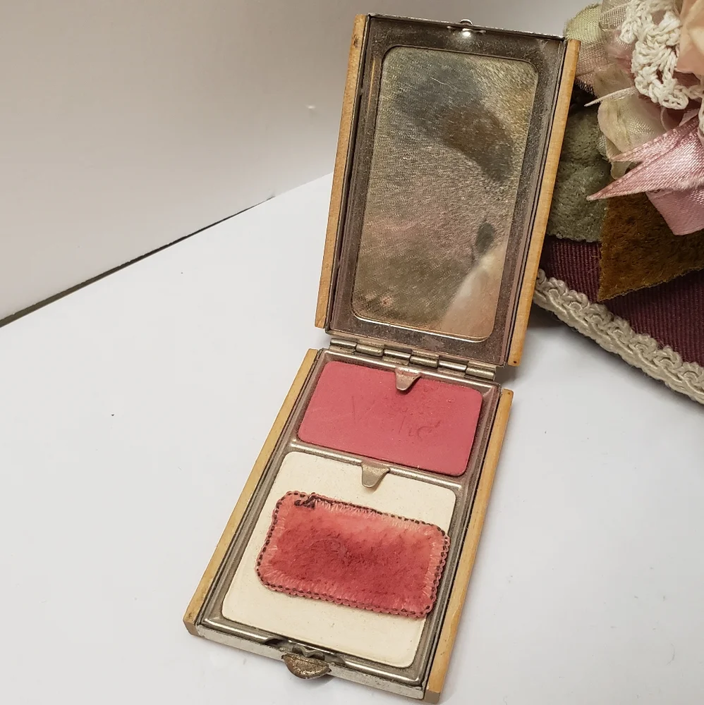 Vintage John Vashe Pilcher Rouge Combo Mirror Compact Light/Dark Wooden Case
